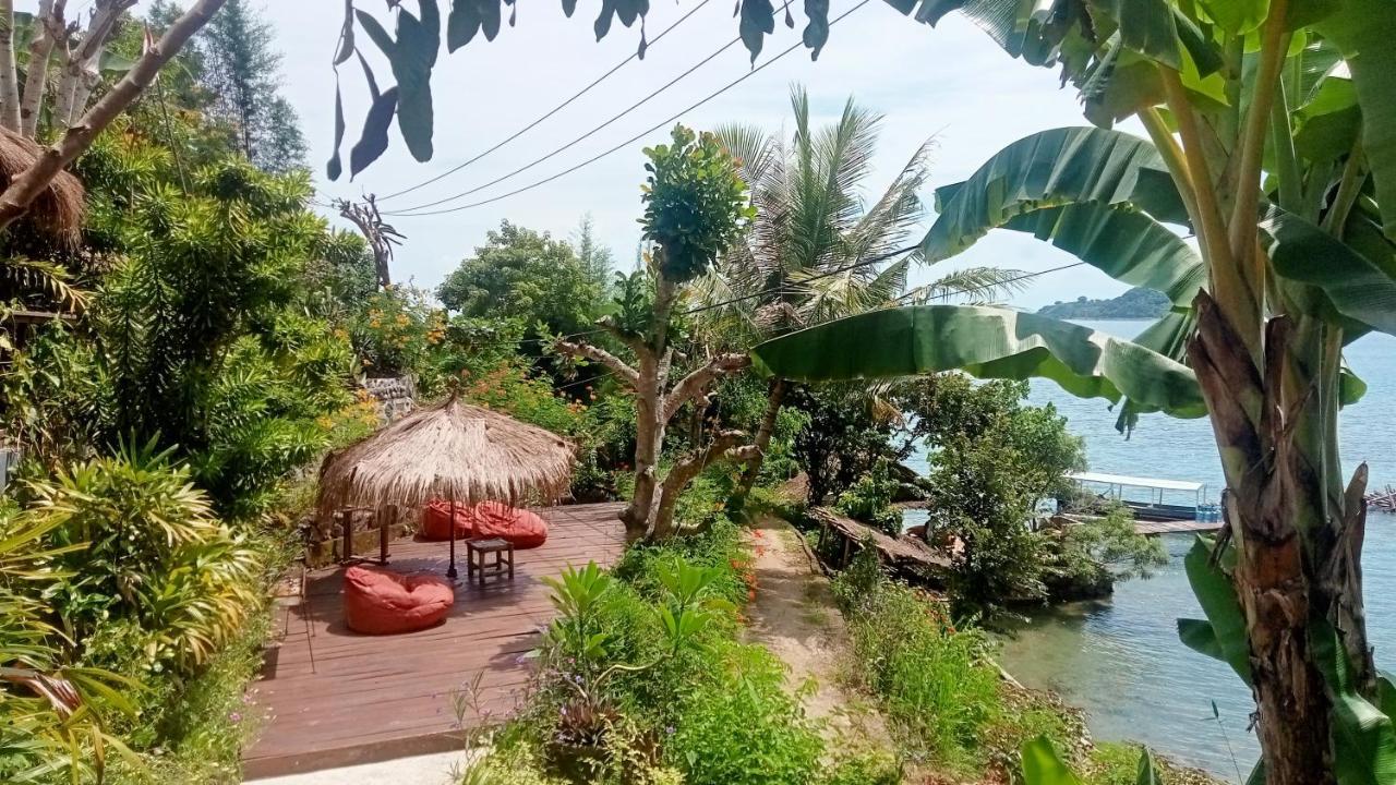 Tanjungan Hotell Gili Gede Exteriör bild